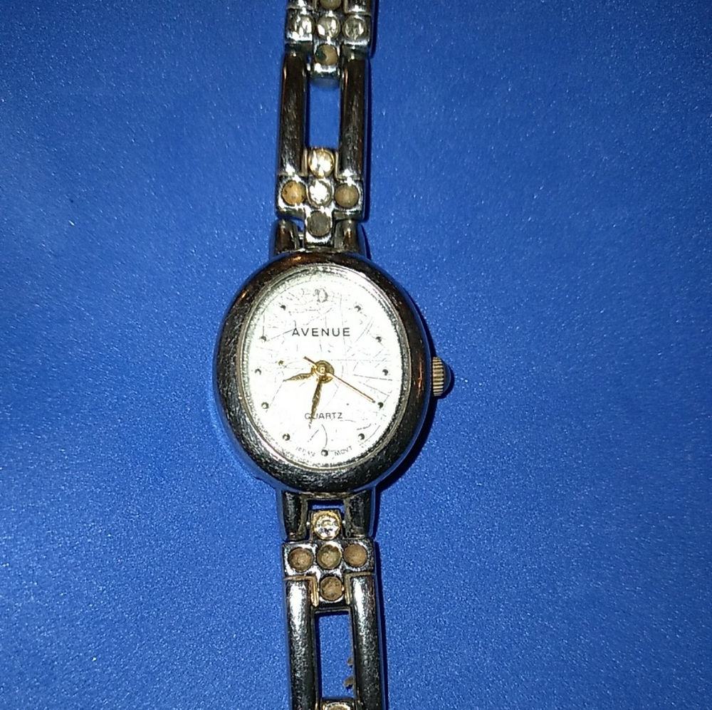 Avenue Watch